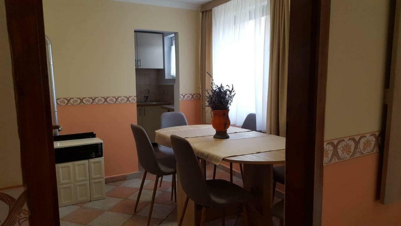 Ferienwohnung Jooremenyseg Vendeghaz Siklós Exterior foto